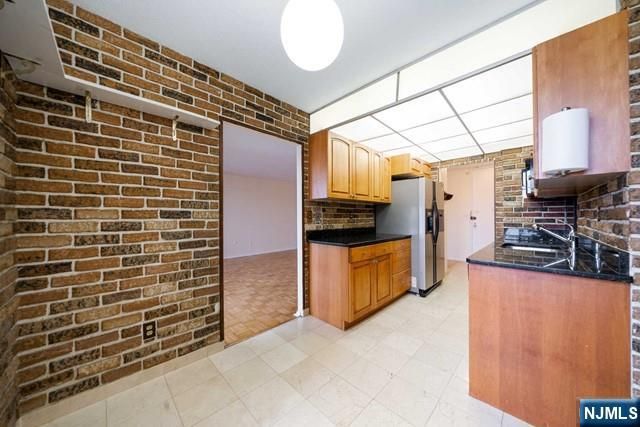 200 Winston Drive 401, Cliffside Park, NJ 07010