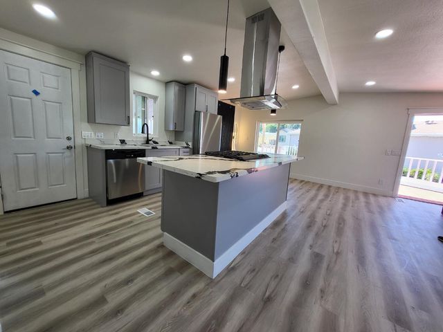 440 Moffett Boulevard 61, Mountain View, CA 94043