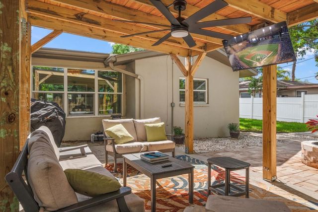 2388 JONES DRIVE, Dunedin, FL 34698