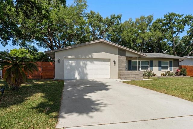 2388 JONES DRIVE, Dunedin, FL 34698