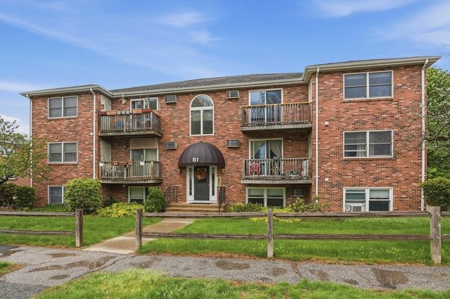 51 Alvarado Ave 204, Worcester, MA 01604