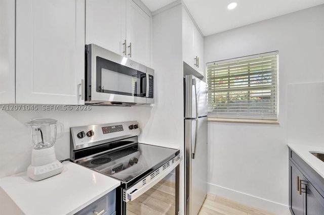 934 NW 4th Ave 2, Fort Lauderdale, FL 33311