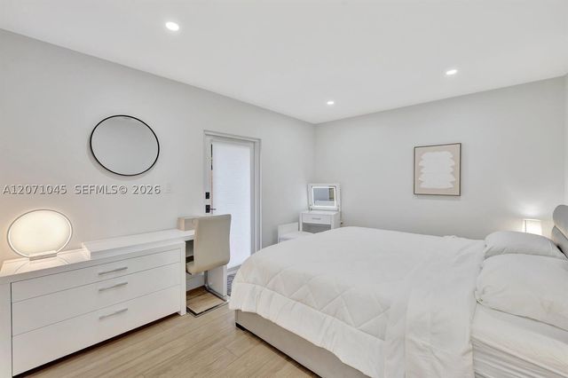 934 NW 4th Ave 2, Fort Lauderdale, FL 33311