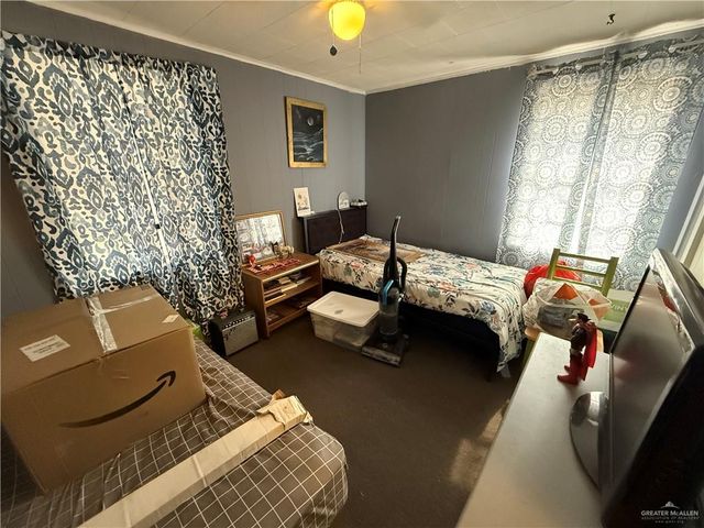 905 N Stewart Boulevard, Alton, TX 78573