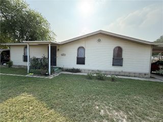 905 N Stewart Boulevard, Alton, TX 78573
