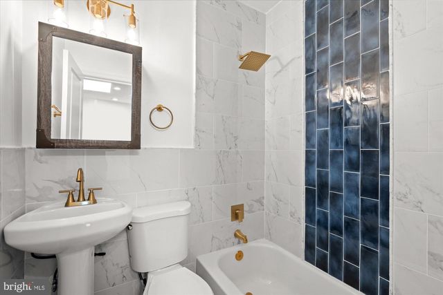 1241 18TH ST NE #5, Washington, DC 20002