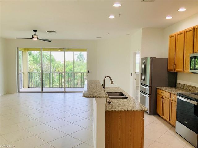 14816 Calusa Palms DR 201, Fort Myers, FL 33919