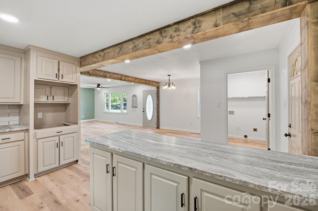112 Summers Farm Road, Statesville, NC 28625