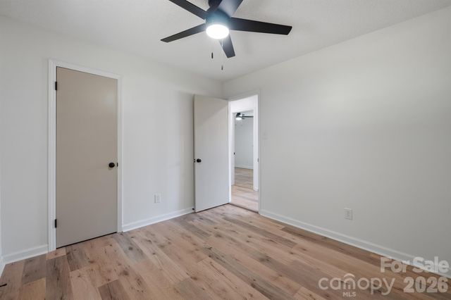 112 Summers Farm Road, Statesville, NC 28625