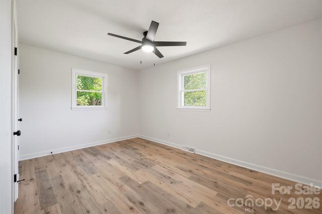 112 Summers Farm Road, Statesville, NC 28625
