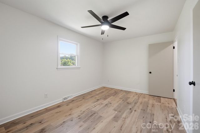 112 Summers Farm Road, Statesville, NC 28625