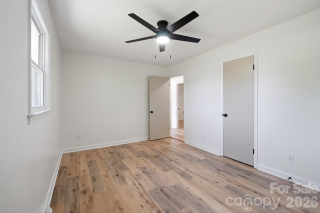 112 Summers Farm Road, Statesville, NC 28625