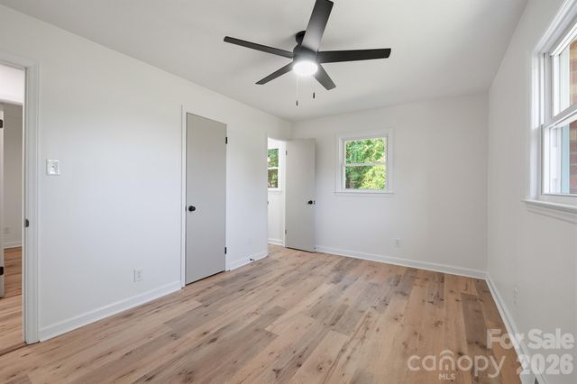 112 Summers Farm Road, Statesville, NC 28625