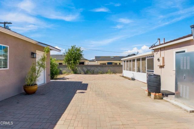 416 Dartmouth Road, Burbank, CA 91504
