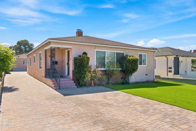 416 Dartmouth Road, Burbank, CA 91504