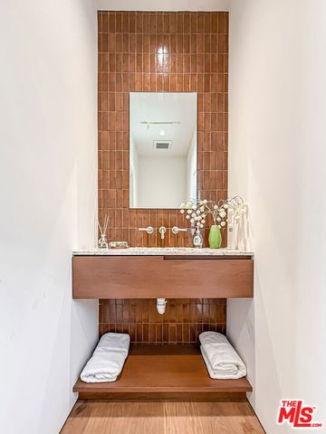 421 19th Street, Santa Monica, CA 90402
