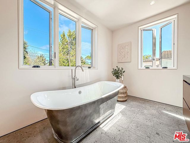 421 19th Street, Santa Monica, CA 90402