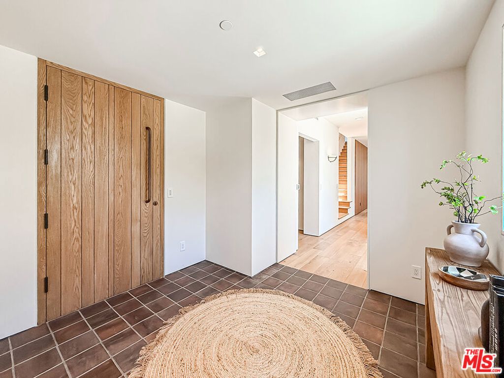 Image 6 of property listing at 421 19th Street, Santa Monica, CA 90402