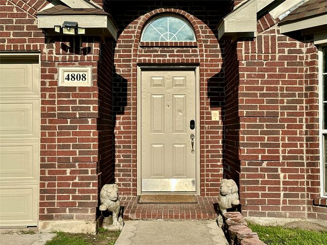 4808 Spoon Drift Drive, Fort Worth, TX 76135