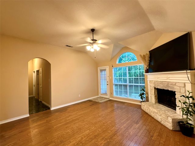 4808 Spoon Drift Drive, Fort Worth, TX 76135