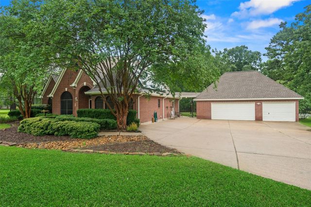 9322 Sendera Drive, Magnolia, TX 77354