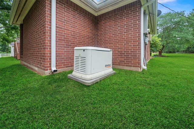 9322 Sendera Drive, Magnolia, TX 77354