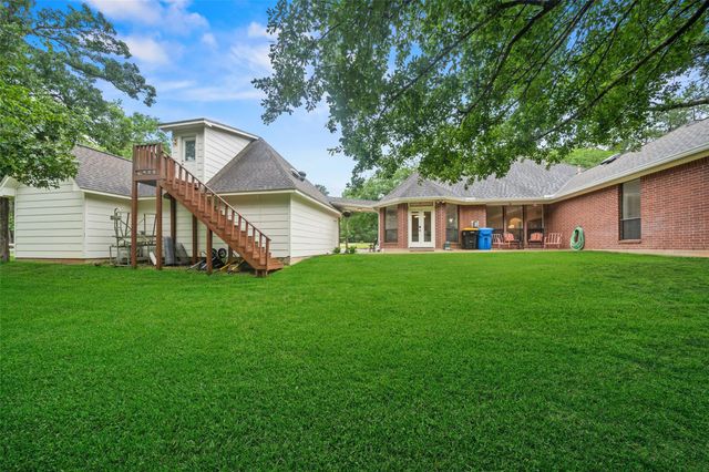 9322 Sendera Drive, Magnolia, TX 77354