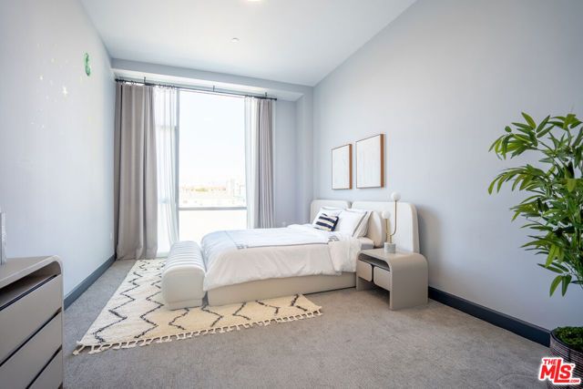 3223 W 6th Street 205, Los Angeles, CA 90020