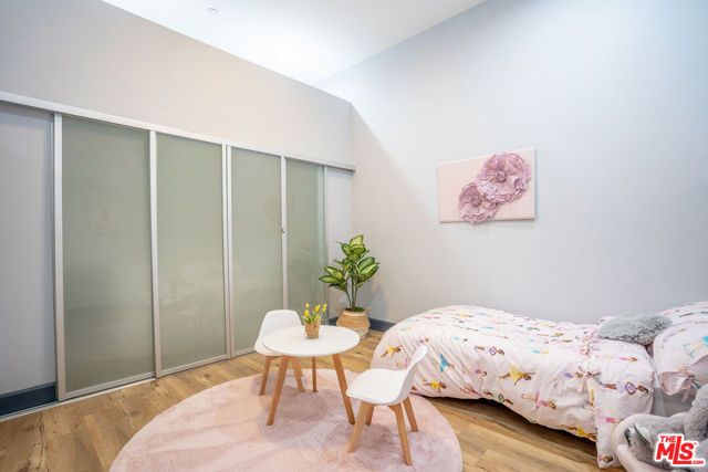 3223 W 6th Street 205, Los Angeles, CA 90020