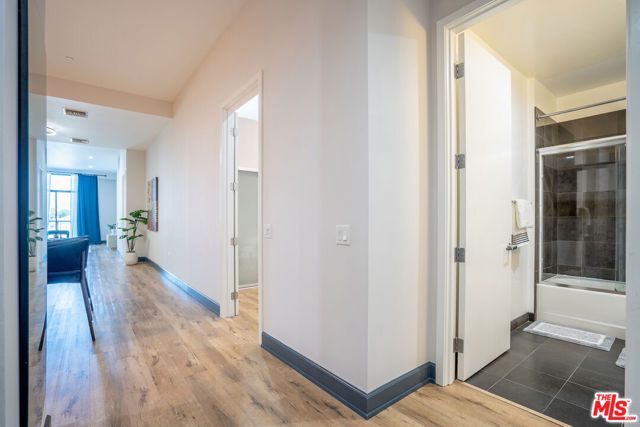 3223 W 6th Street 205, Los Angeles, CA 90020