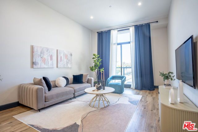 3223 W 6th Street 205, Los Angeles, CA 90020