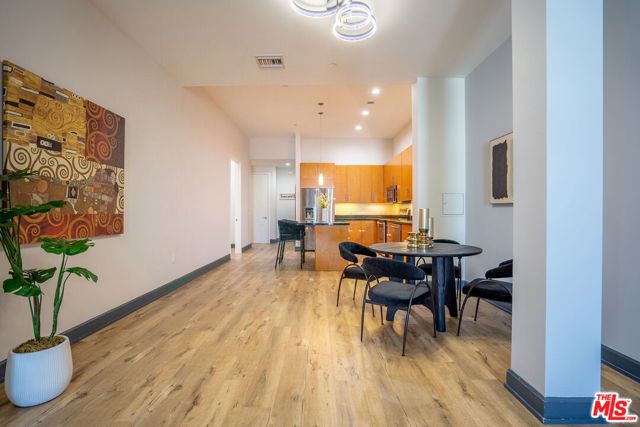 3223 W 6th Street 205, Los Angeles, CA 90020