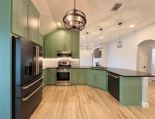 15410 Redbud Berry Way, Cypress, TX 77433