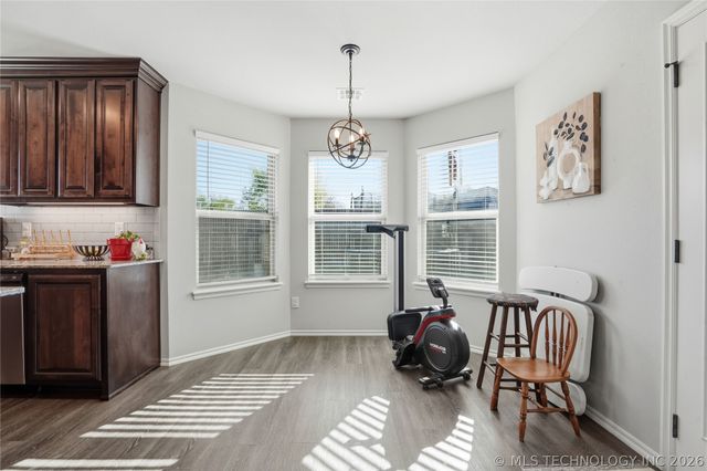 5421 Skylane Drive, Sand Springs, OK 74063