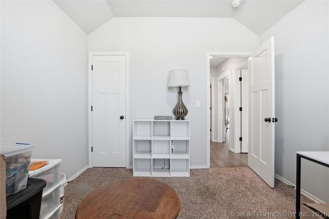 5421 Skylane Drive, Sand Springs, OK 74063