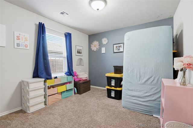 5421 Skylane Drive, Sand Springs, OK 74063