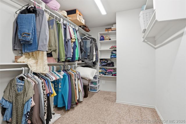 5421 Skylane Drive, Sand Springs, OK 74063