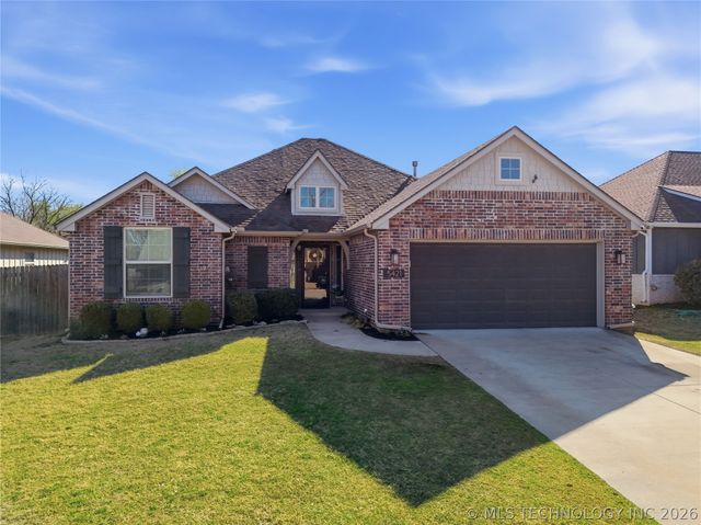 5421 Skylane Drive, Sand Springs, OK 74063