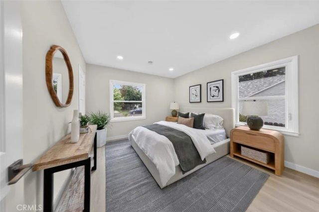 210 N Naomi Street, Burbank, CA 91505