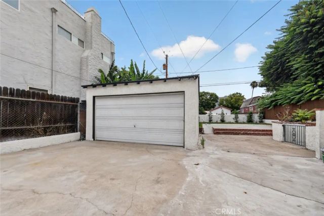 210 N Naomi Street, Burbank, CA 91505