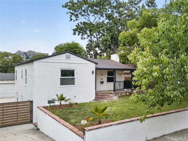 210 N Naomi Street, Burbank, CA 91505