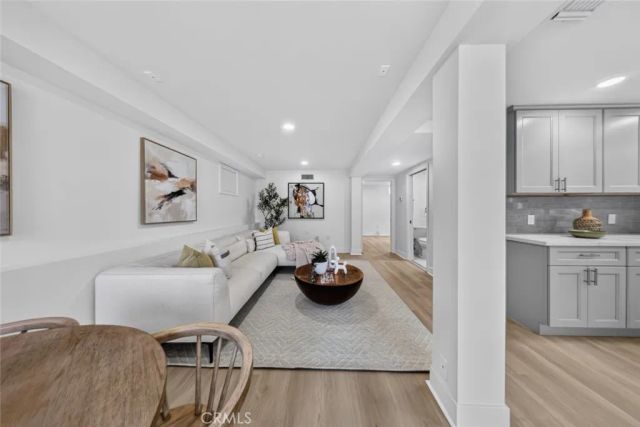 210 N Naomi Street, Burbank, CA 91505