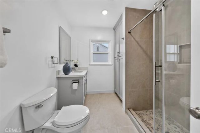 210 N Naomi Street, Burbank, CA 91505