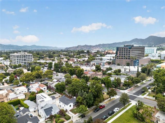 210 N Naomi Street, Burbank, CA 91505