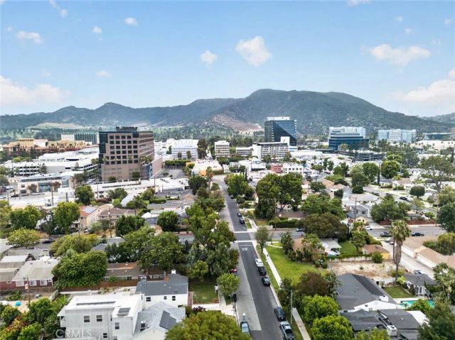 210 N Naomi Street, Burbank, CA 91505