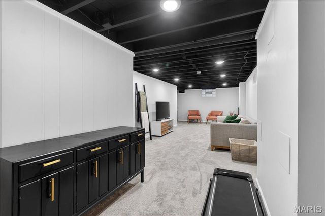 7056 Oleatha Avenue, St Louis, MO 63139