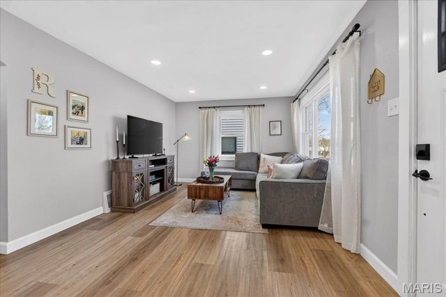 7056 Oleatha Avenue, St Louis, MO 63139