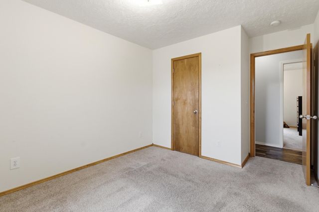 262 W Libby Drive, Springfield, MO 65803