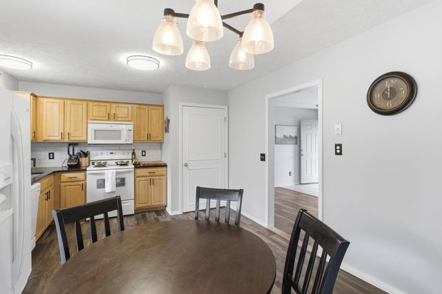 262 W Libby Drive, Springfield, MO 65803