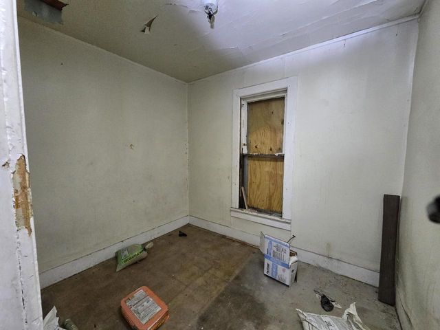 2023 W Scott STREET, Milwaukee, WI 53204